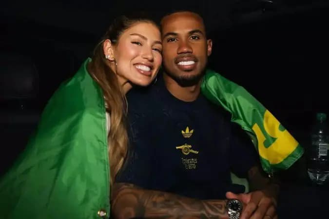 Esposa de jogador desabafa sobre críticas que ele recebe durante Copa
