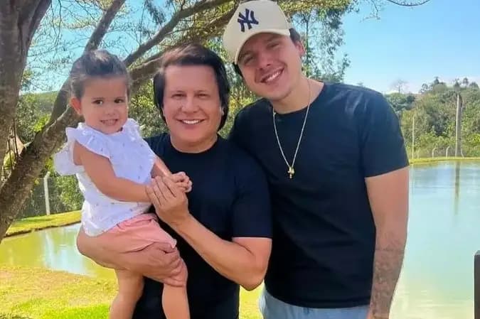 Filho de Giovani sai em defesa do pai após separação