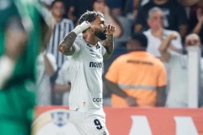 Gabigol admite atuação abaixo e defende Neymar após polêmica