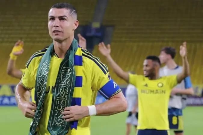 Cristiano Ronaldo declara amor à Arábia Saudita