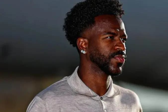 Vini Jr pega quatro jogos de suspensão e desfalca o Real Madrid no El Clásico