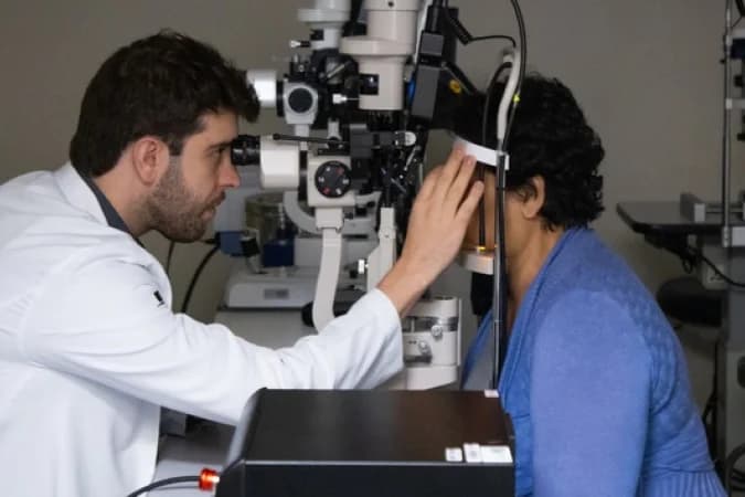 Cirurgia que trata glaucoma e catarata ao mesmo tempo será incorporada ao SUS