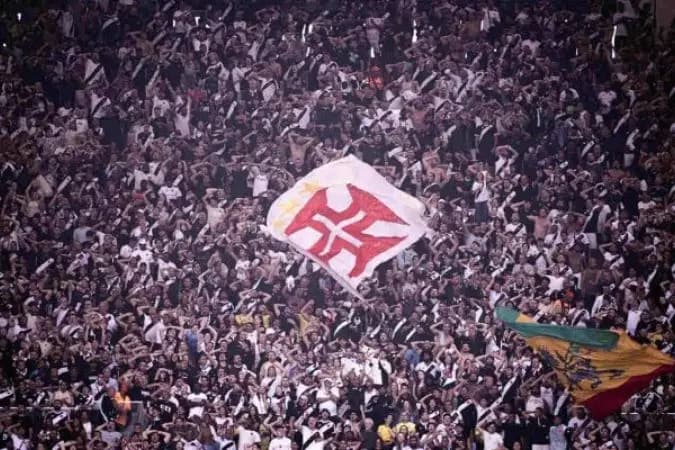 Torcida do Vasco esgota ingressos para o Maracanã contra o Boca