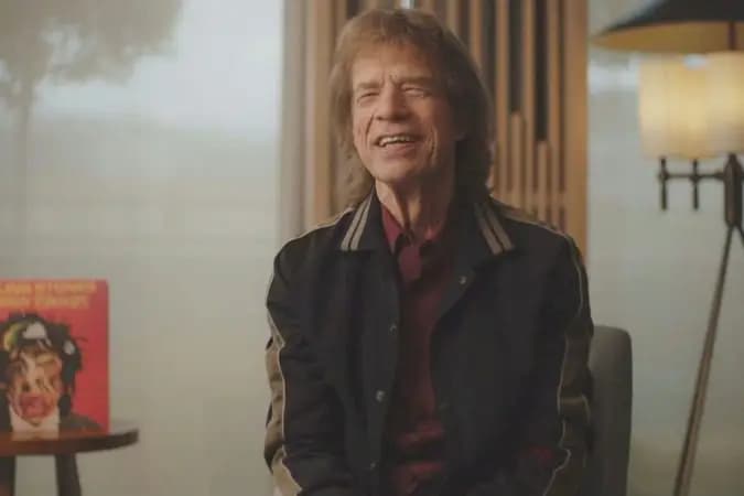 Mick Jagger diz que a fama deixou cicatrizes psicológicas "permanentes"