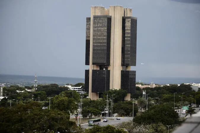 Mais de R$ 5,1 bilhões estão esquecidos em bancos, aponta Banco Central