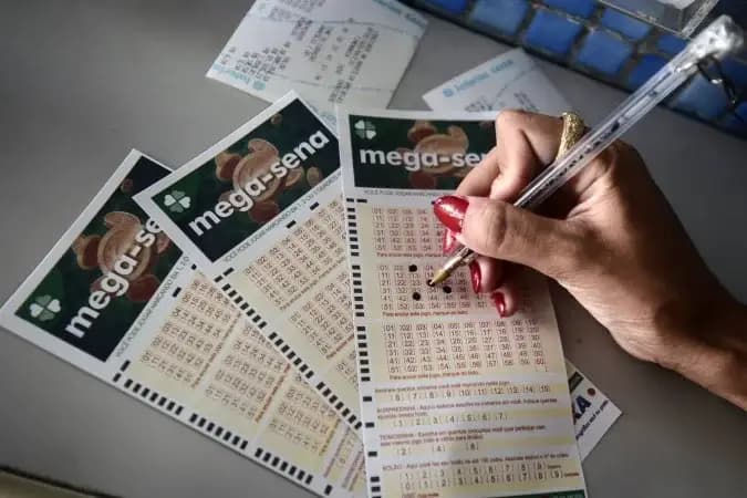 Mega-Sena sorteia R$200 milhões nesta quinta-feira (22/10)