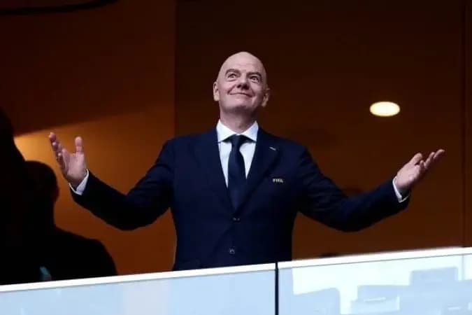 Uefa estuda torneio mundial de seleções sem a Fifa, diz jornal