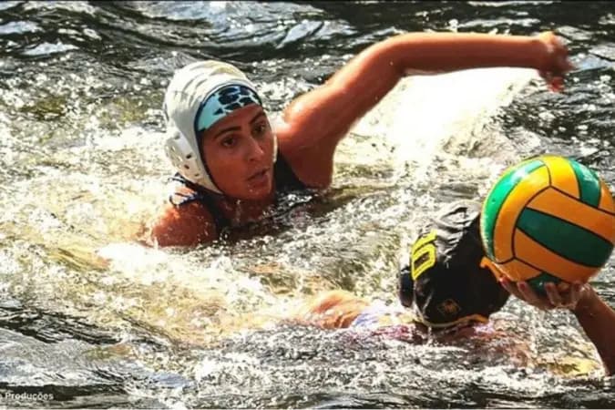 Cachoeira na Chapada dos Veadeiros vira palco para torneio de polo aquático