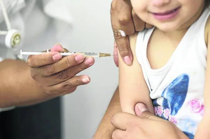 Vacinação é reforçada após confirmação de casos de sarampo em SP