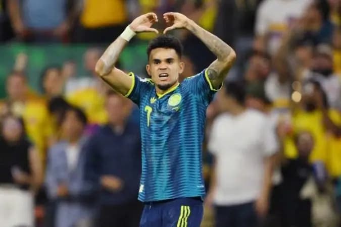 Colômbia toma susto, mas se recupera e vence o Uzbequistão na estreia na Copa