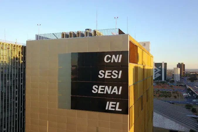 Sesi e CNI criam grupo para impulsionar indústria da saúde no país