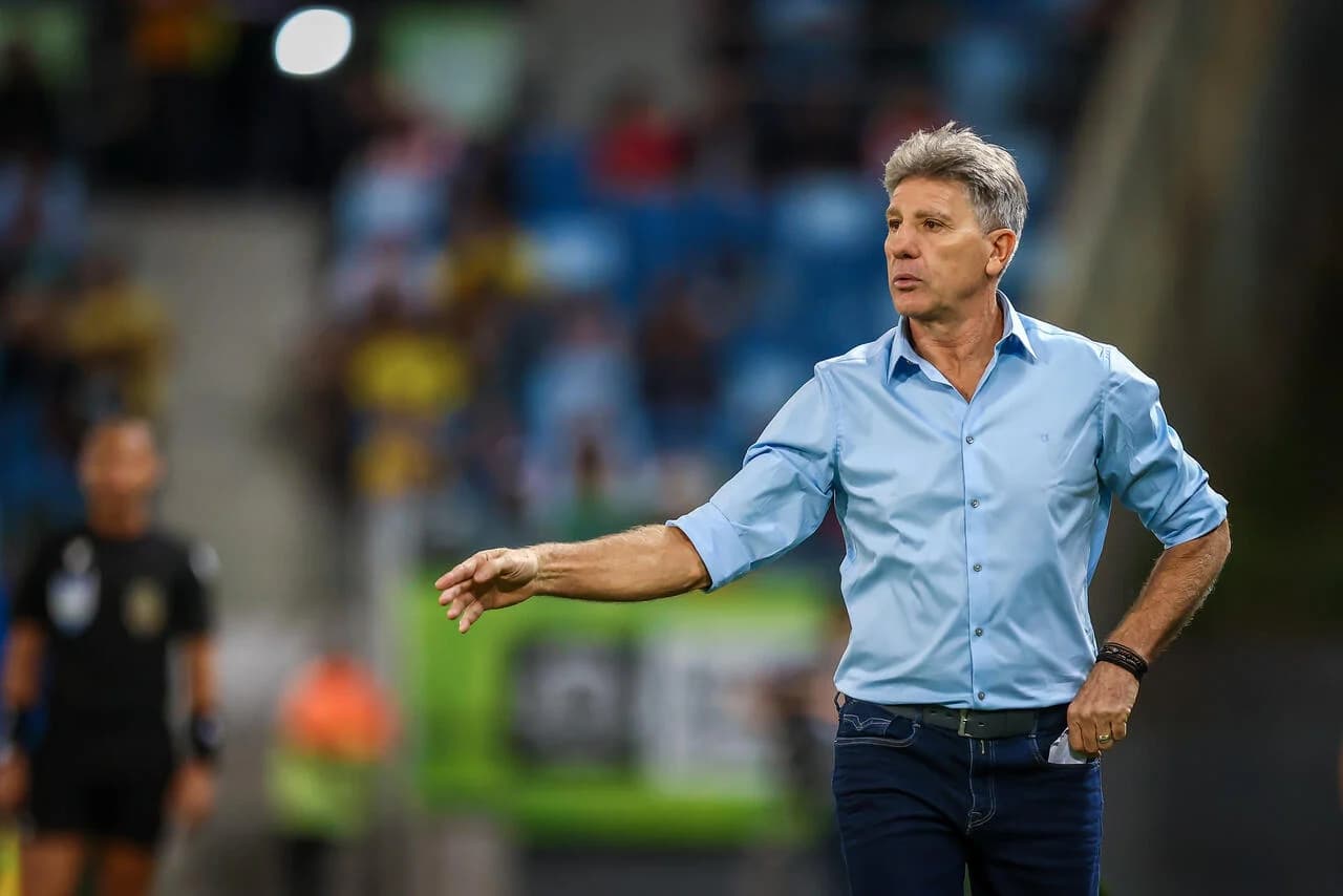 Renato Gaúcho é regularizado e pode reestrear pelo Grêmio