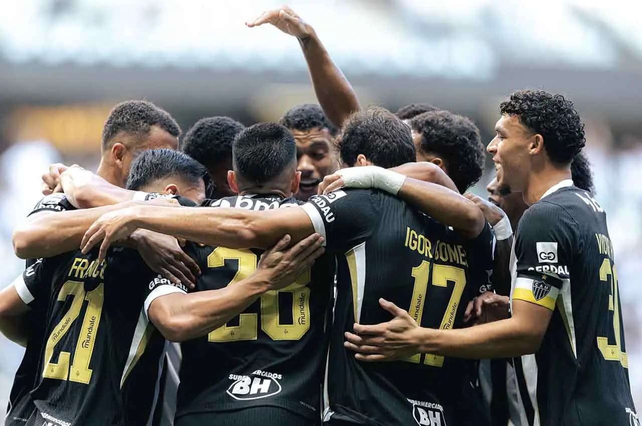 Atlético-MG atropela o Grêmio e sobe na tabela