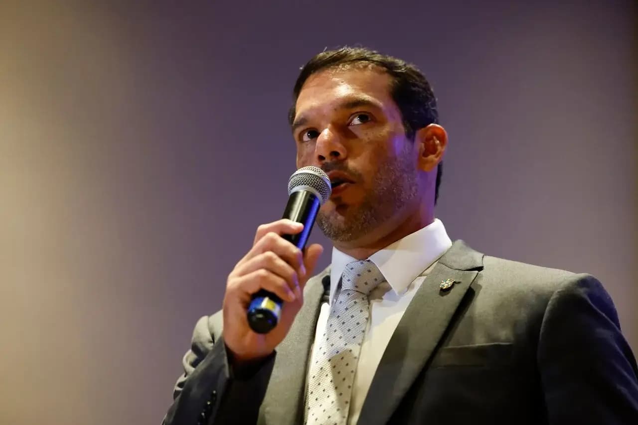 Jorginho critica ciclo da CBF e alerta sobre excesso de estrangeiros no Brasil