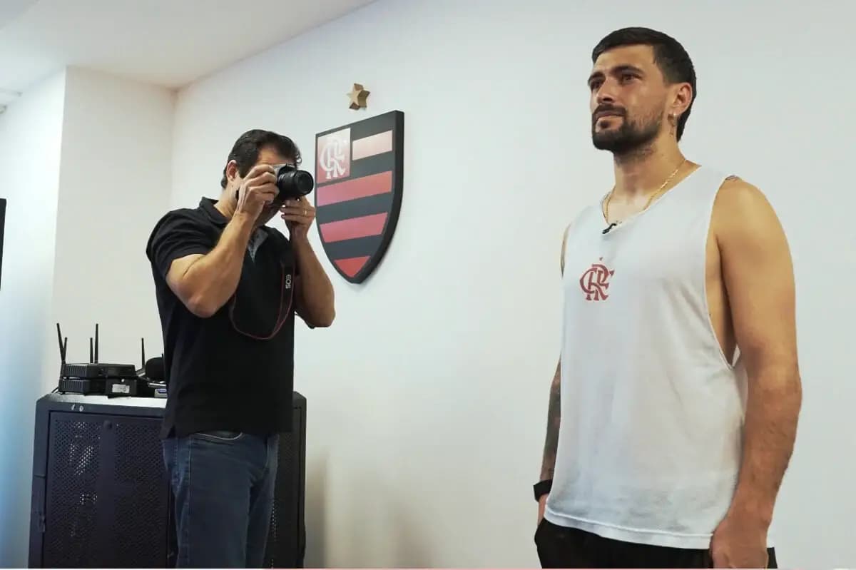 Arrascaeta ganhará um busto no Flamengo