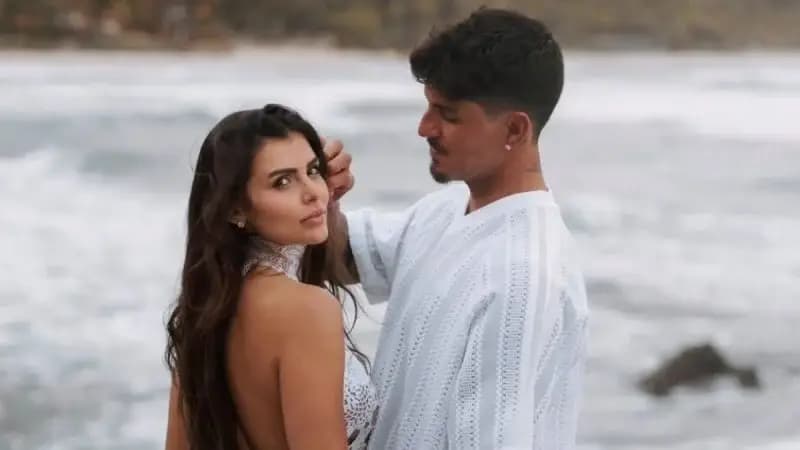 Neymar e Biancardi prestigiam casamento de Medina e Isabella Arantes