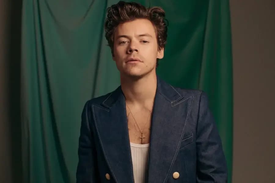 Harry Styles retorna e agita o cenário pop