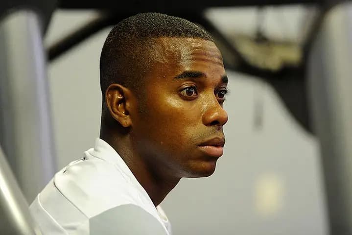 Pedido para transferência de caso Robinho ao STF é negado pelo STJ