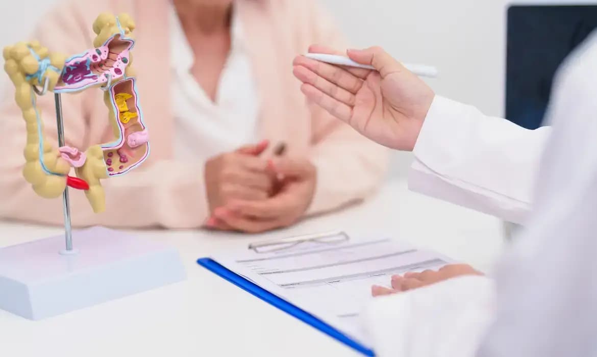 Sinais do câncer colorretal devem ser checados com rapidez; saiba mais