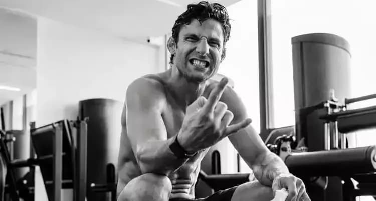Quem foi Allan 'Puro Osso', lutador do UFC que morreu aos 34 anos?