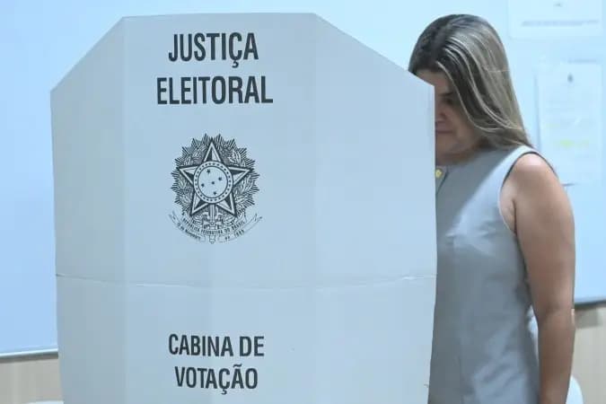 O Brasil vai às urnas para eleger presidente, governadores e parlamentares