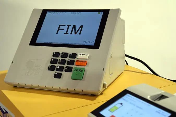 Prazo para pedir voto em trânsito termina nesta quinta; veja como fazer