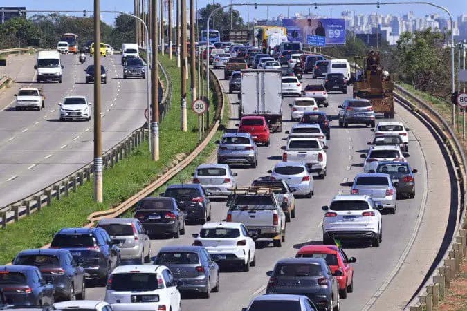 Adesivo eleitoral pode gerar cancelamento de seguro automotivo