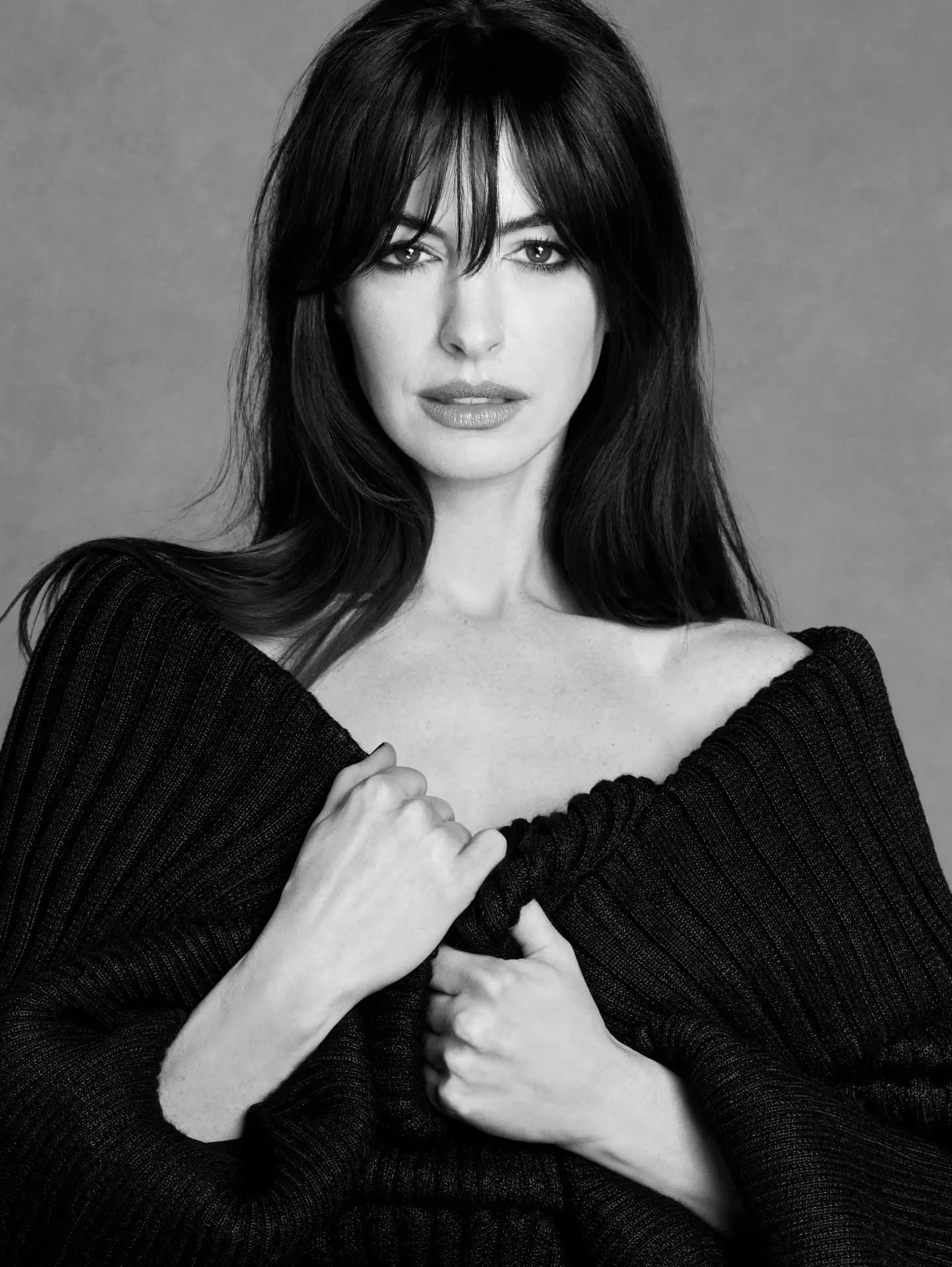 Dois sucessos recentes de Anne Hathaway que conquistaram o público