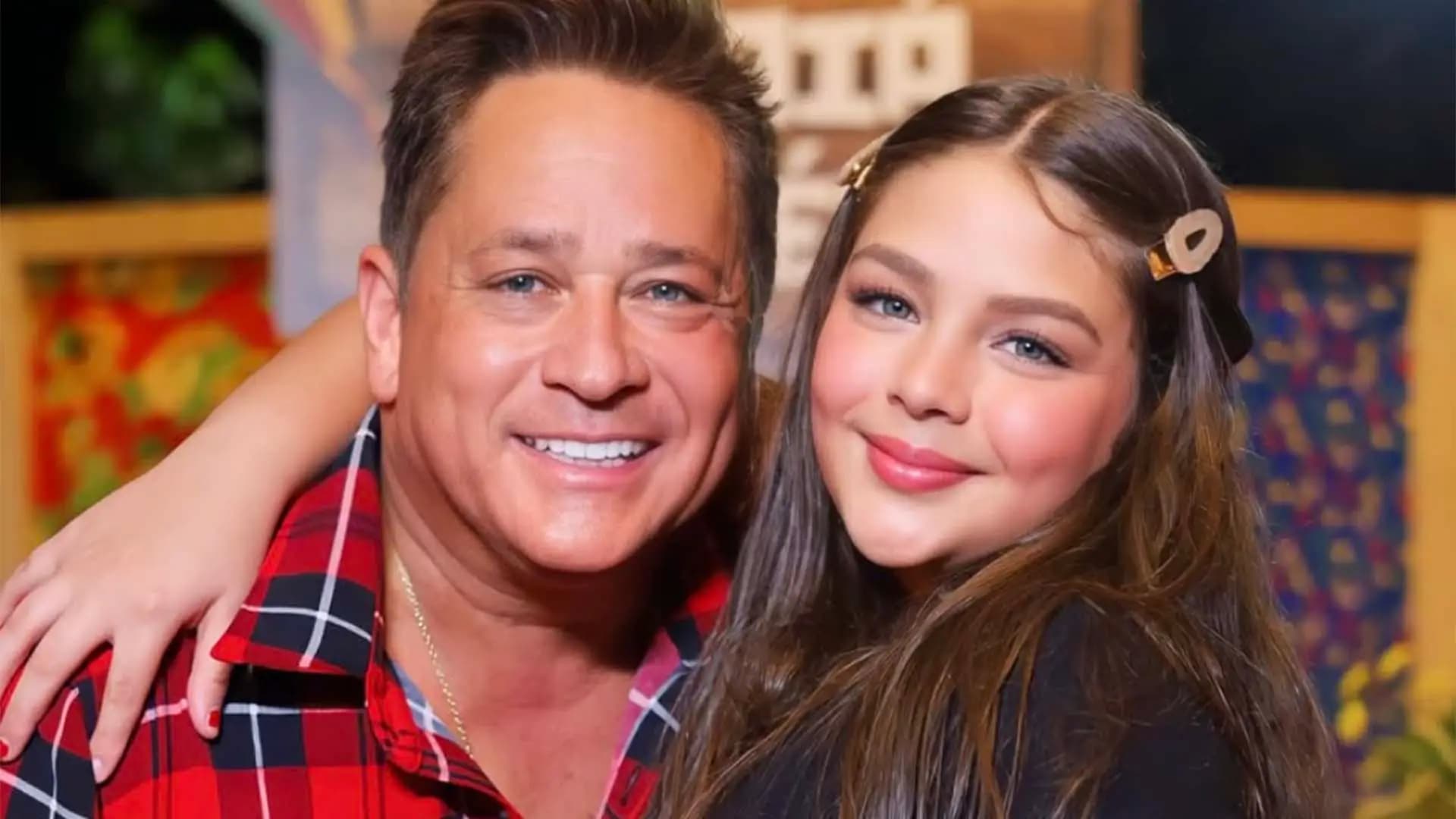 Cantor Leonardo surpreende neta no aniversário de 15 anos