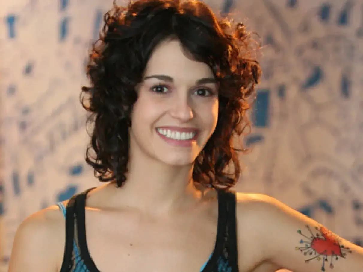 Maria Flor recorda namoro com rapaz que não escovava os dentes