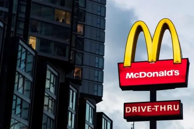 Como abrir uma franquia do McDonald's e quais os requisitos em 2026