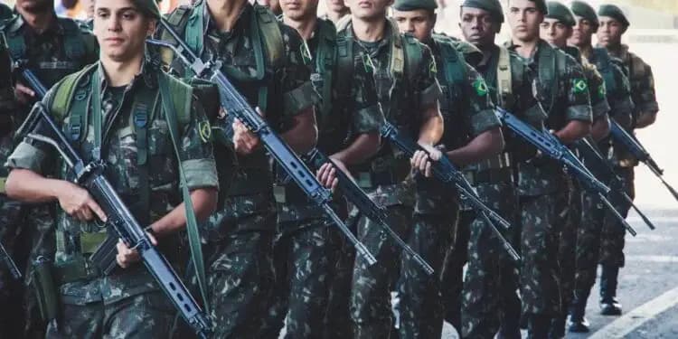 Carreira militar: como ingressar no Exército, Marinha ou Aeronáutica