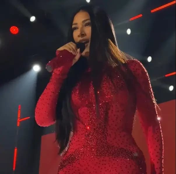 Simone Mendes não vai a gravação de DVD solo de Simaria