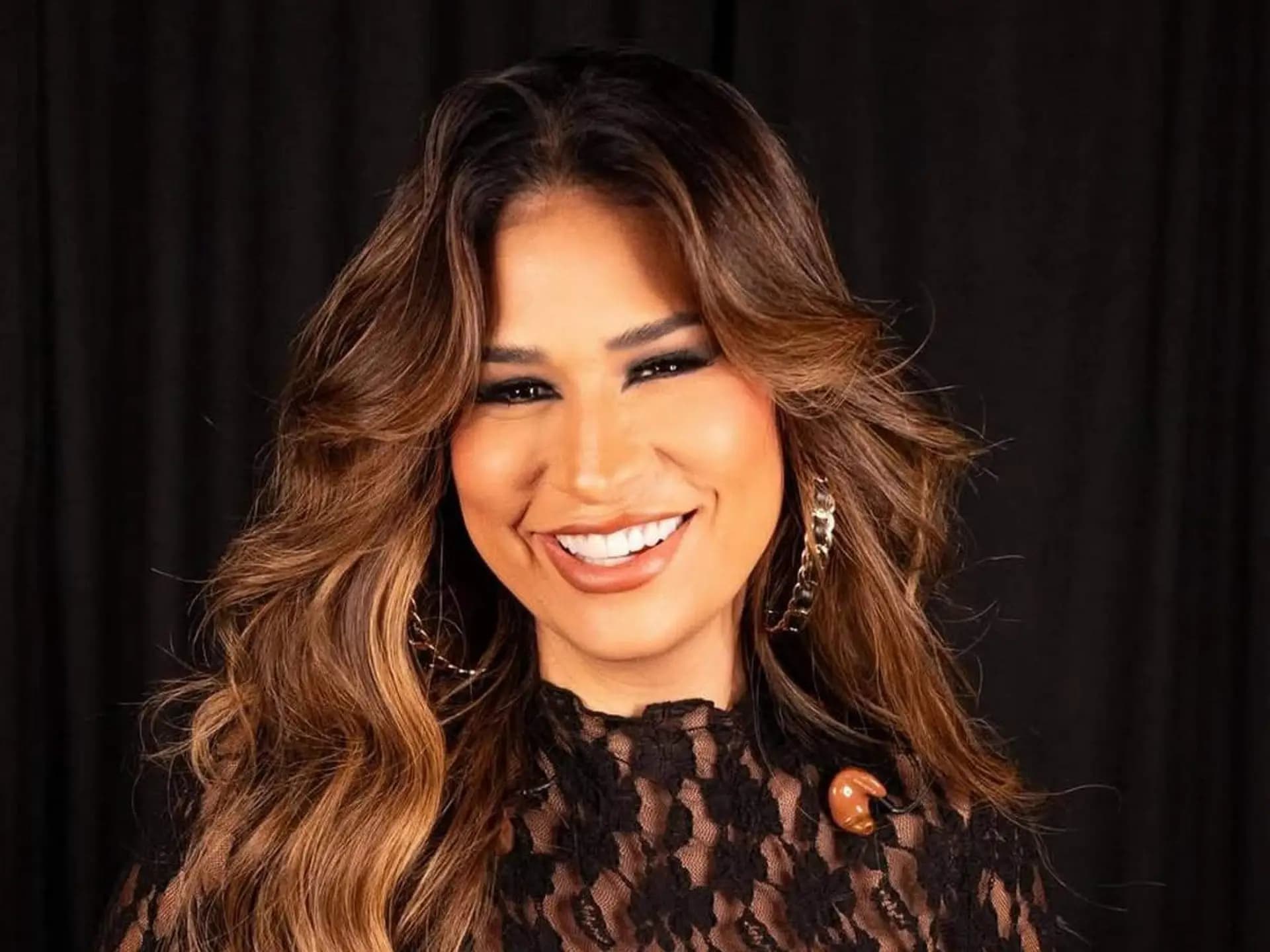 Simone Mendes estreia música em Barretos e atinge 1 bilhão de plays