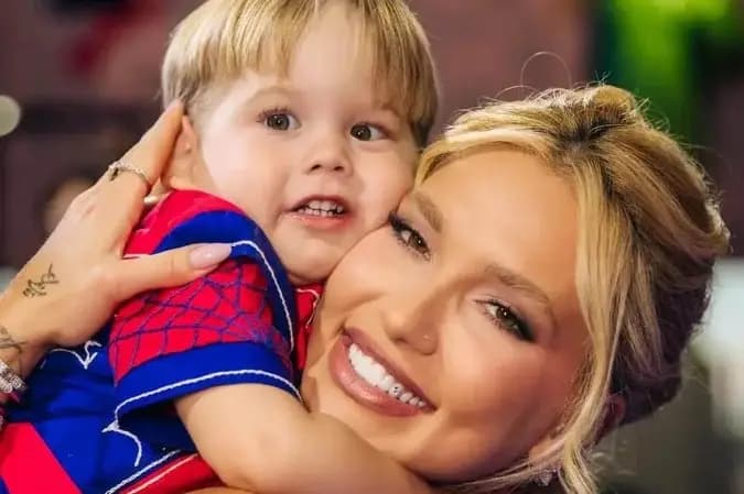 Virginia Fonseca atualiza estado do filho após susto com acidente doméstico