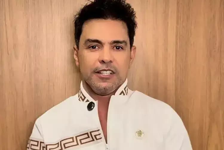 Zezé Di Camargo reúne filhas em registro raro e emociona com declaração
