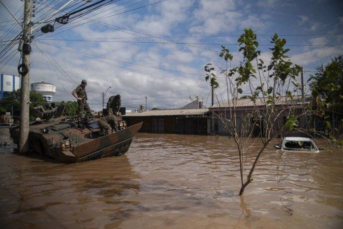 Sobe para 126 número de mortes nas enchentes do Rio Grande do Sul