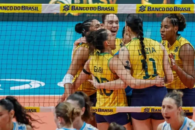 Seleção feminina de vôlei vence Argentina, é campeã e vai à Olímpiada