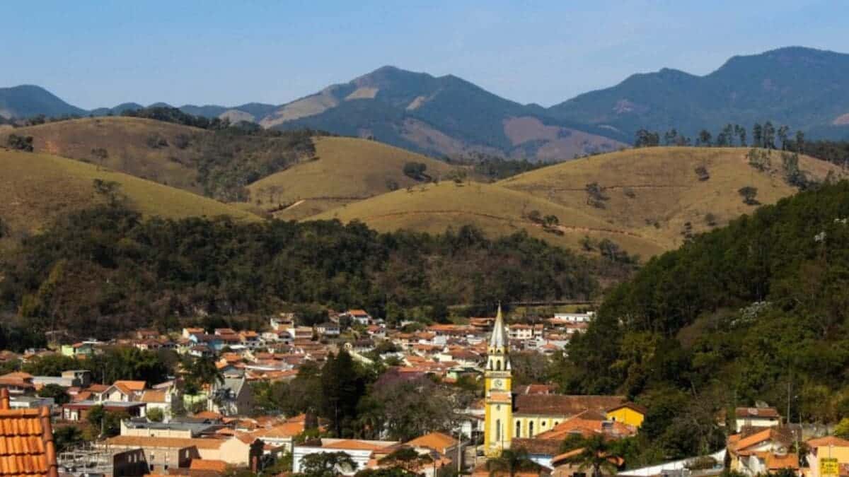 Clube FM prepara estreia de sua décima afiliada em Minas Gerais