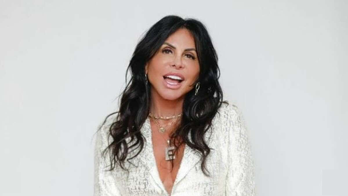 Gretchen ignora repórter da GloboNews e vira meme no Carnaval