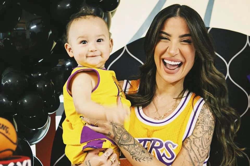 Bianca Andrade sofre acidente de trânsito com filho de dois anos