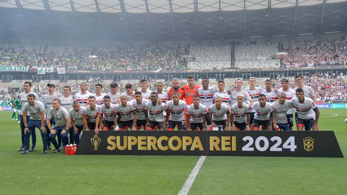 São Paulo vence Palmeiras nos pênaltis e fatura Supercopa pela primeira vez