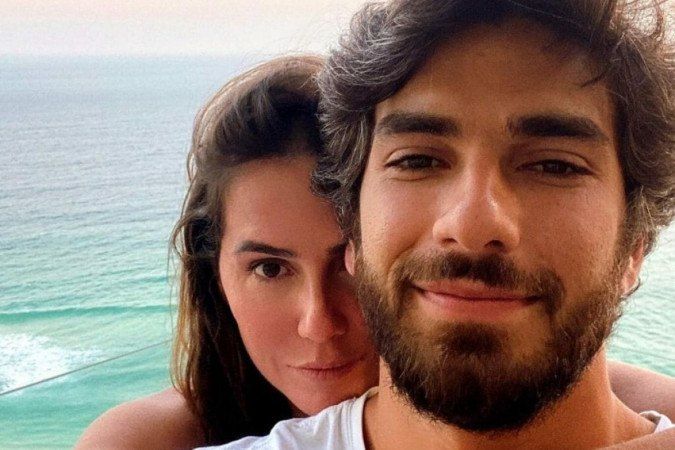 Deborah Secco manda a real sobre término do casamento com Hugo Moura: ‘Momento infeliz’
