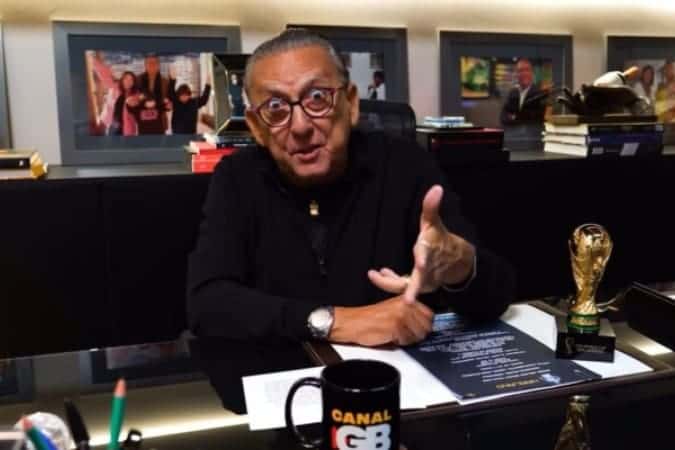 Galvão Bueno detona demissão de Álvaro Pacheco no Vasco