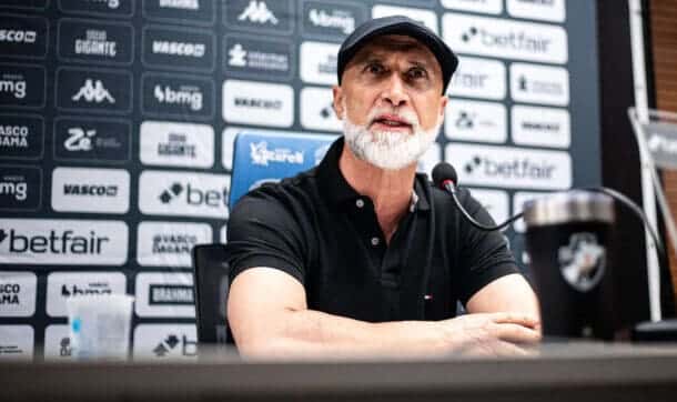 Álvaro Pacheco pede desculpas após Vasco sofrer massacre do Flamengo