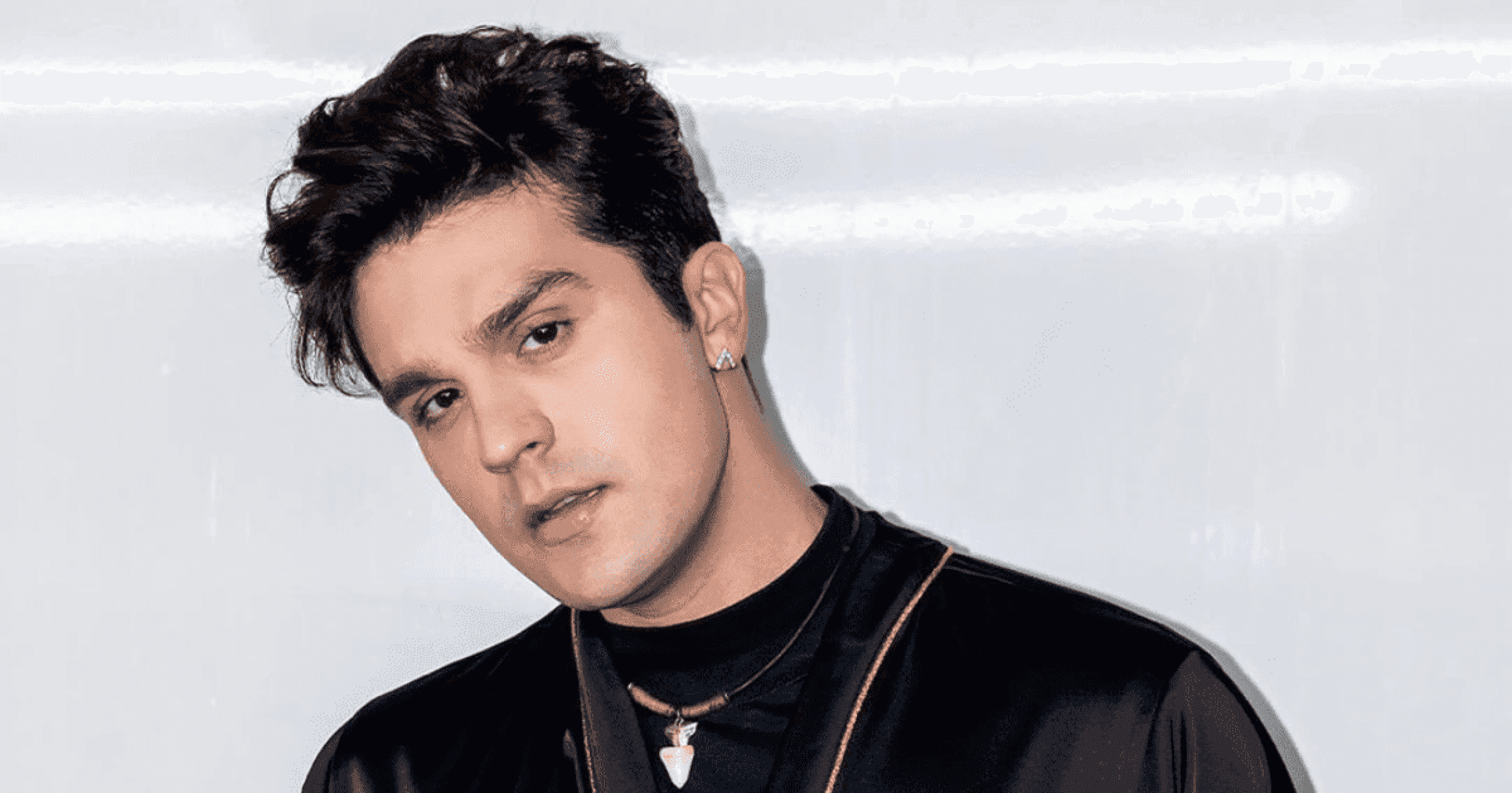 Luan Santana compartilha fotos inéditas do início da carreira