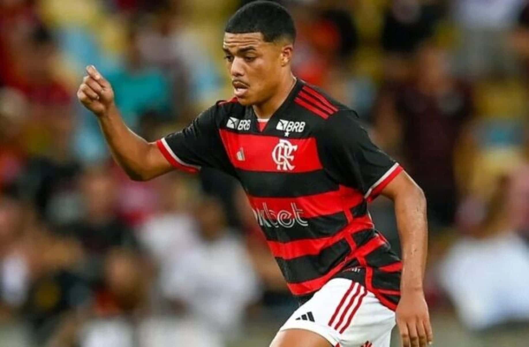 Flamengo confirma venda de Igor Jesus para clube português
