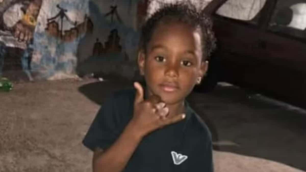 Polícia faz buscas para identificar mulher que matou criança com bombom envenenado