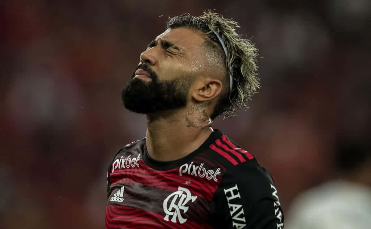 Gabigol anuncia saída do Flamengo e acerta com o Cruzeiro para 2025