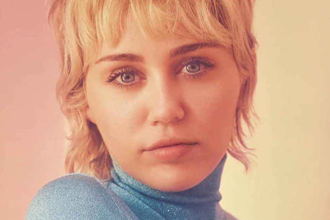 Miley Cyrus prepara o terreno para o lançamento de “Something Beautiful”